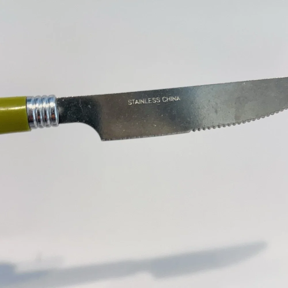 Set Of 4 Vintage MCM Serrated Knives Olive Avocado Green Stainless‎ Steel China